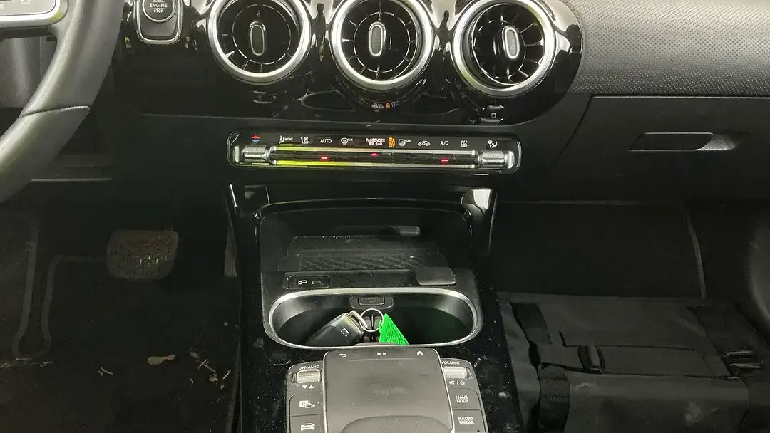 Mercedes-Benz CLA 250 - Thumbnail 8