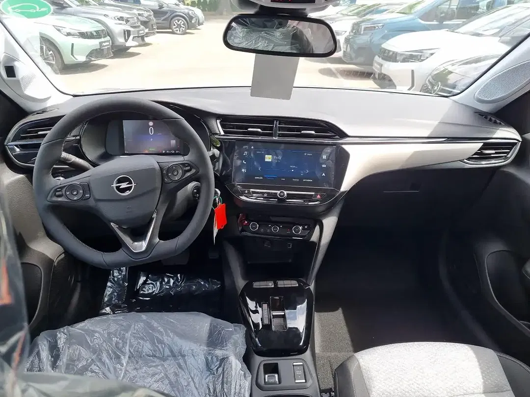 Opel Corsa Edition - Thumbnail 6
