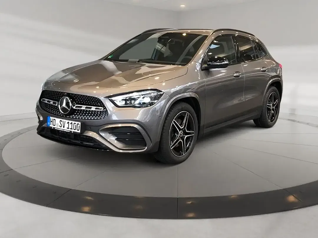 Mercedes-Benz GLA 180 AMG MBUX Night - foto 1