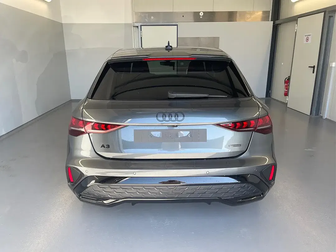 Audi A3 TFSI quattro Sportback S line - Thumbnail 5