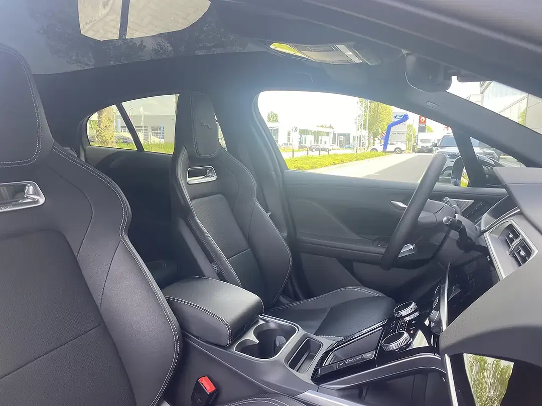 Jaguar I-Pace EV400 4x4 SE - Thumbnail 10