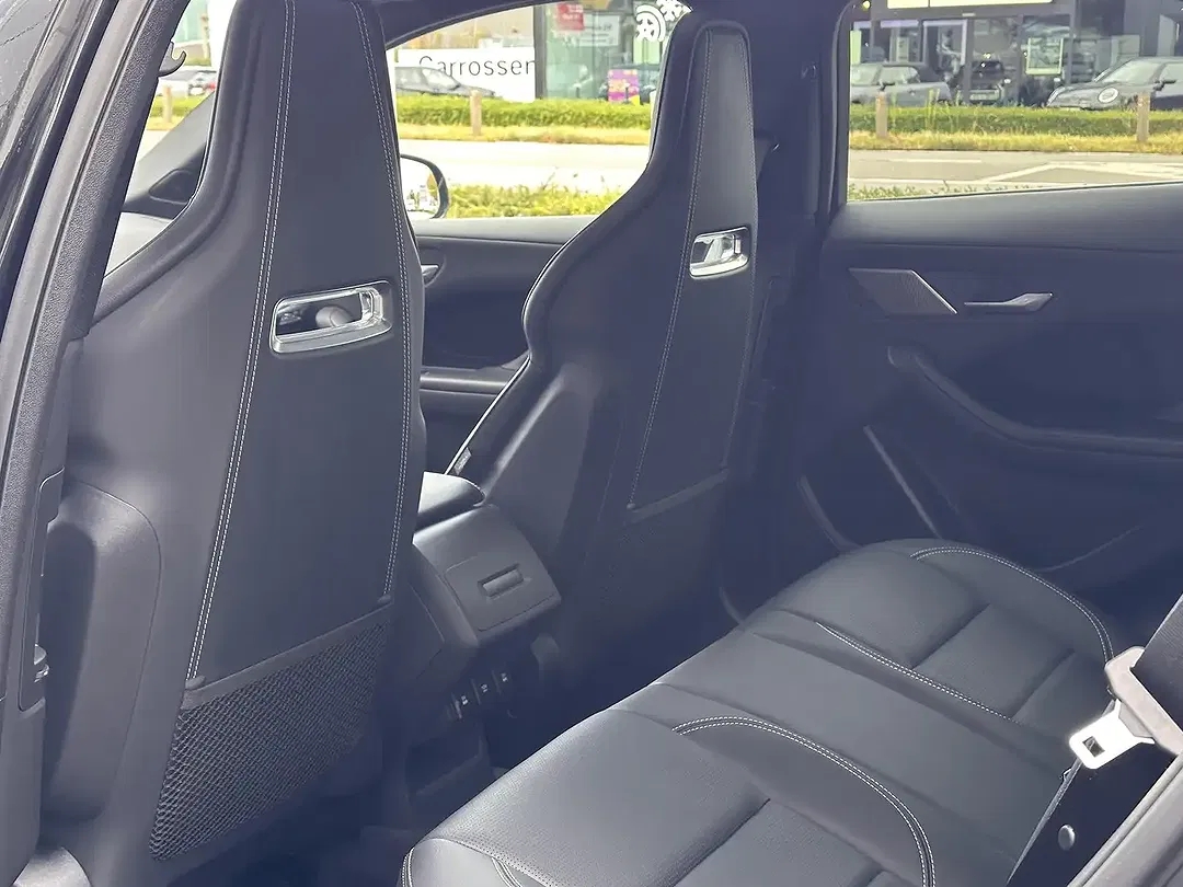 Jaguar I-Pace EV400 4x4 SE - Thumbnail 13