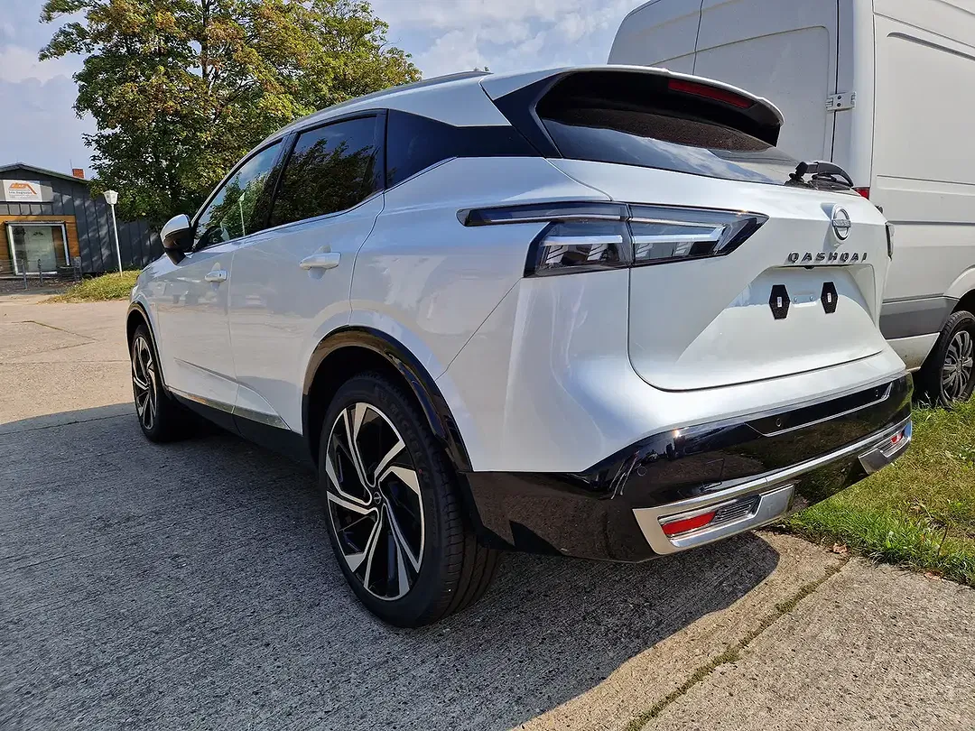Nissan Qashqai 1.3 DIG-T MHEV Xtronic Tekna+ - Thumbnail 6