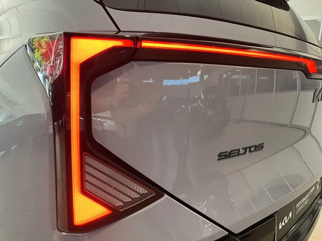 Kia Seltos 1.6 T-GDI AWD - Thumbnail 11