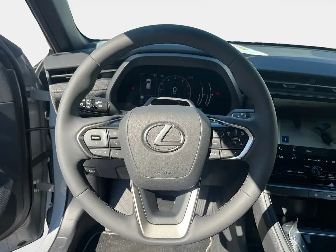 Lexus LBX AUT - Thumbnail 11