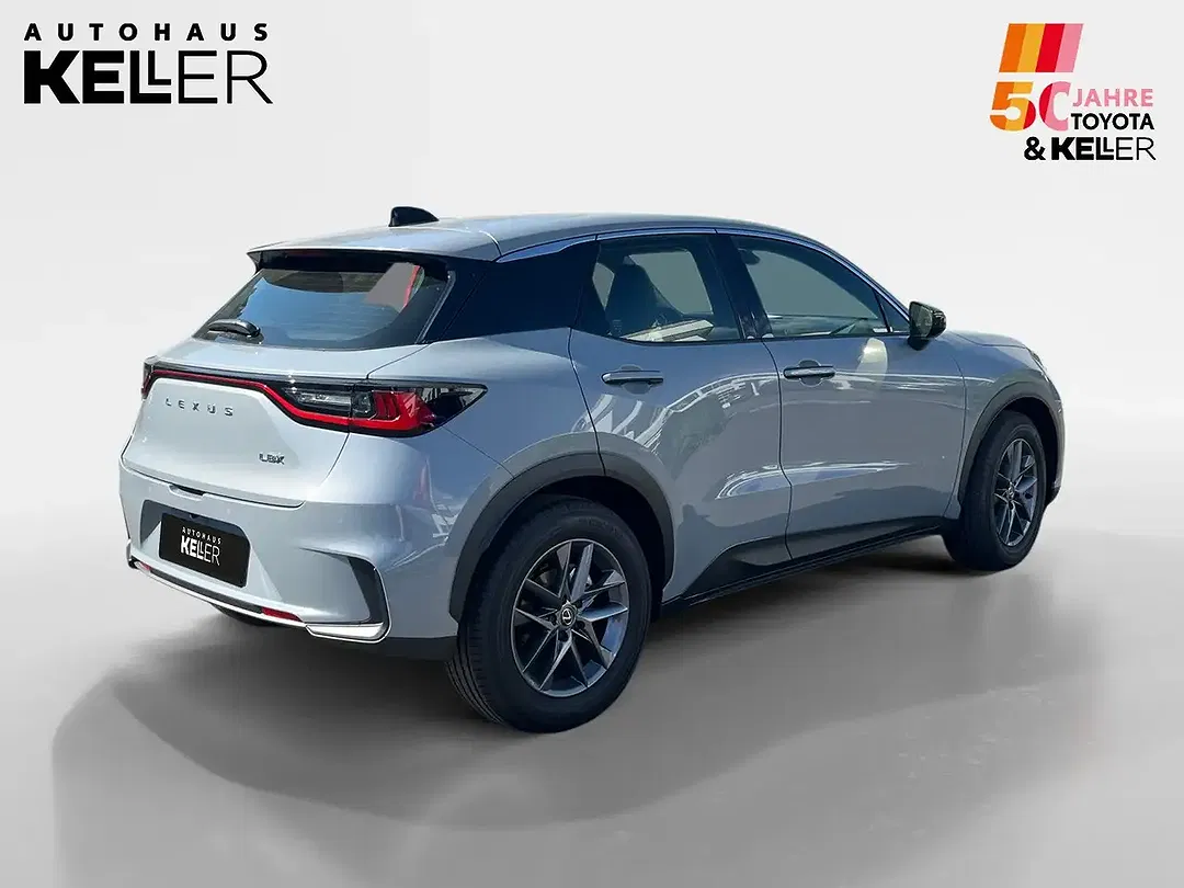 Lexus LBX AUT - Thumbnail 5