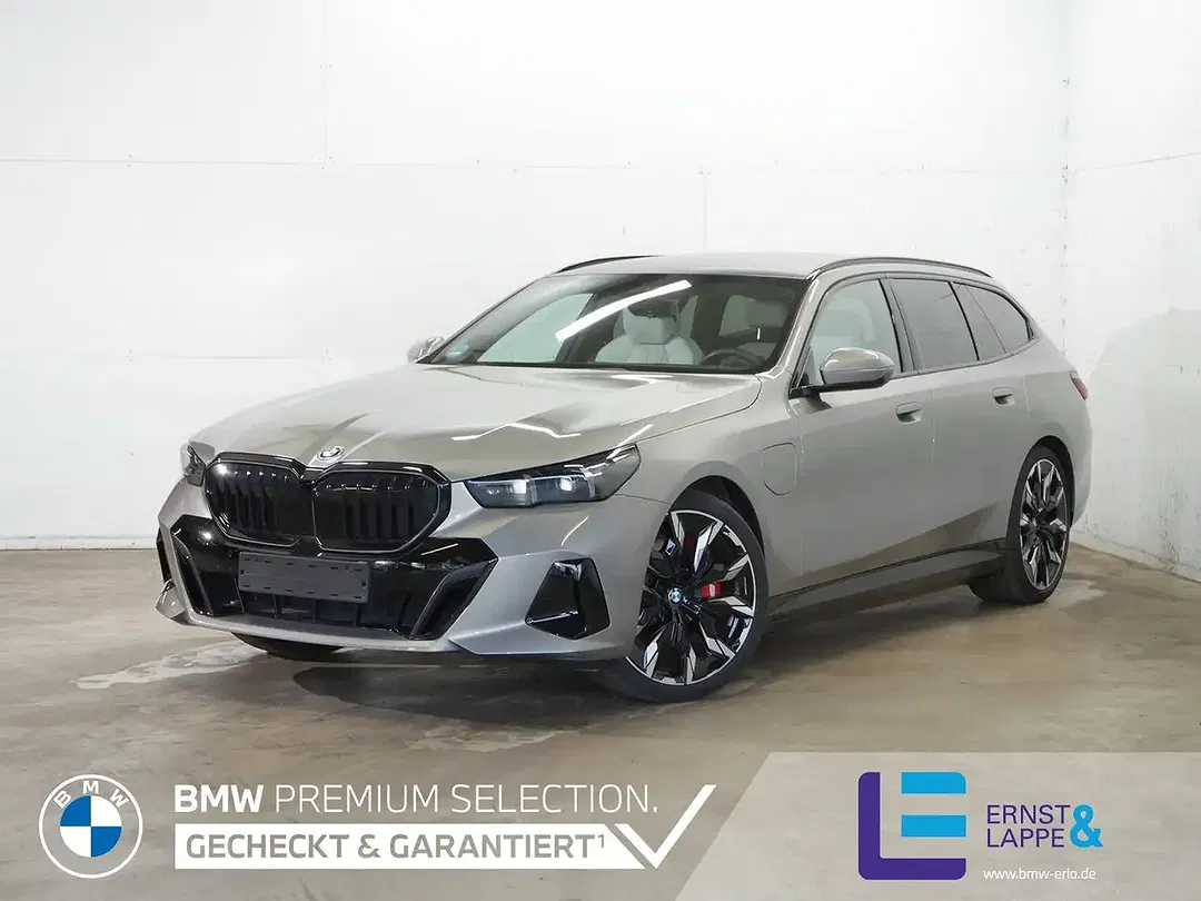 BMW 550 xDrive Touring M Sport Pro - Thumbnail 1