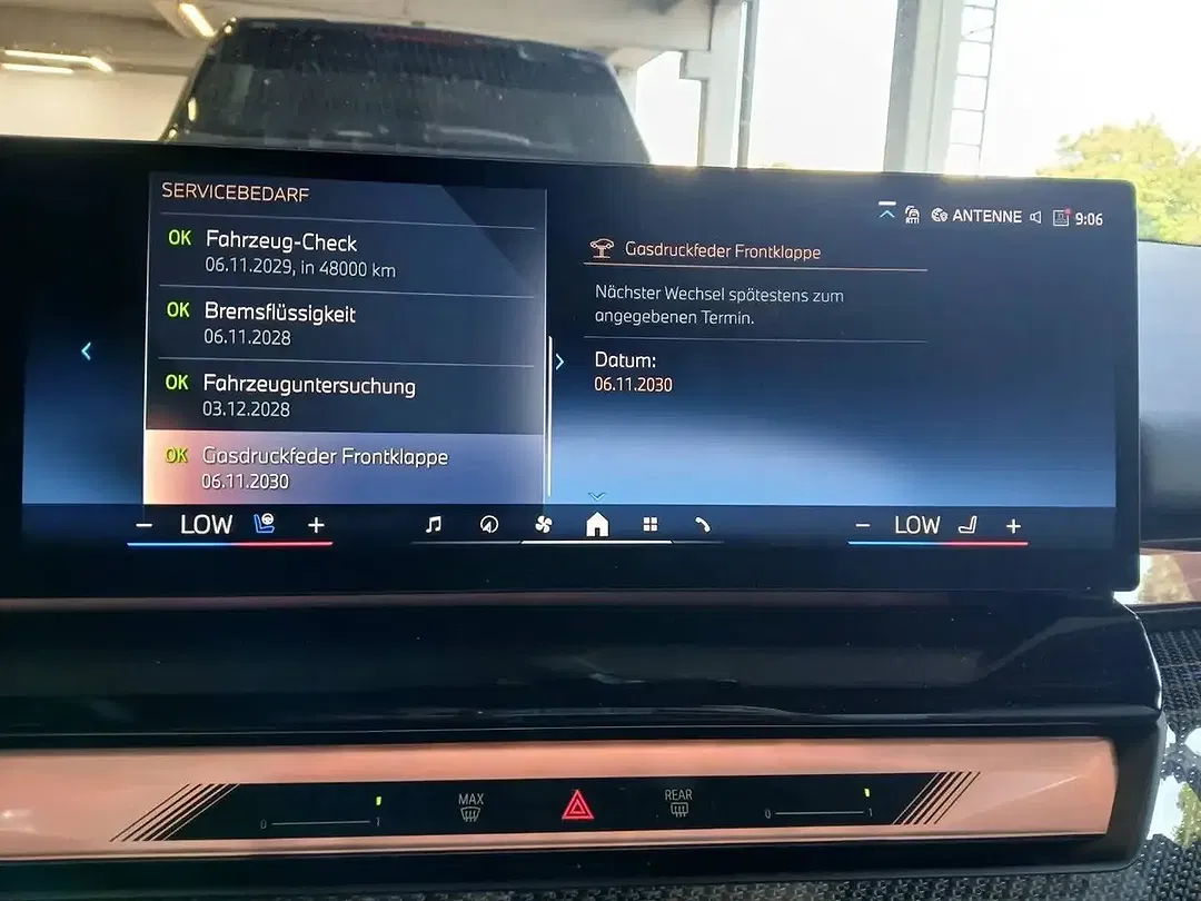 BMW 550 xDrive Touring M Sport Pro - Thumbnail 9