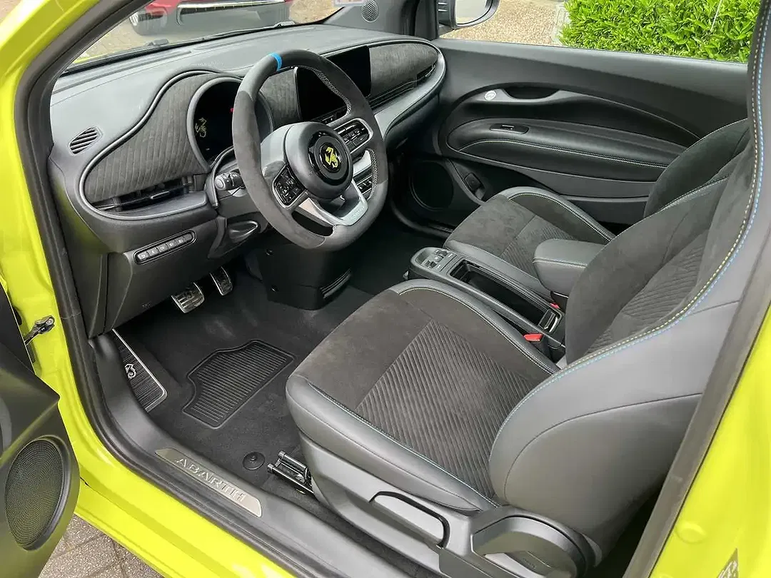 Abarth 500e Turismo - Thumbnail 9