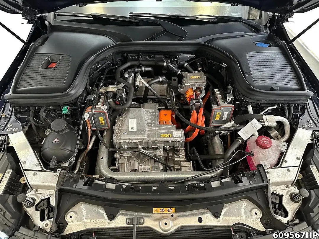 Mercedes-Benz EQC 400 4MATIC - Thumbnail 7