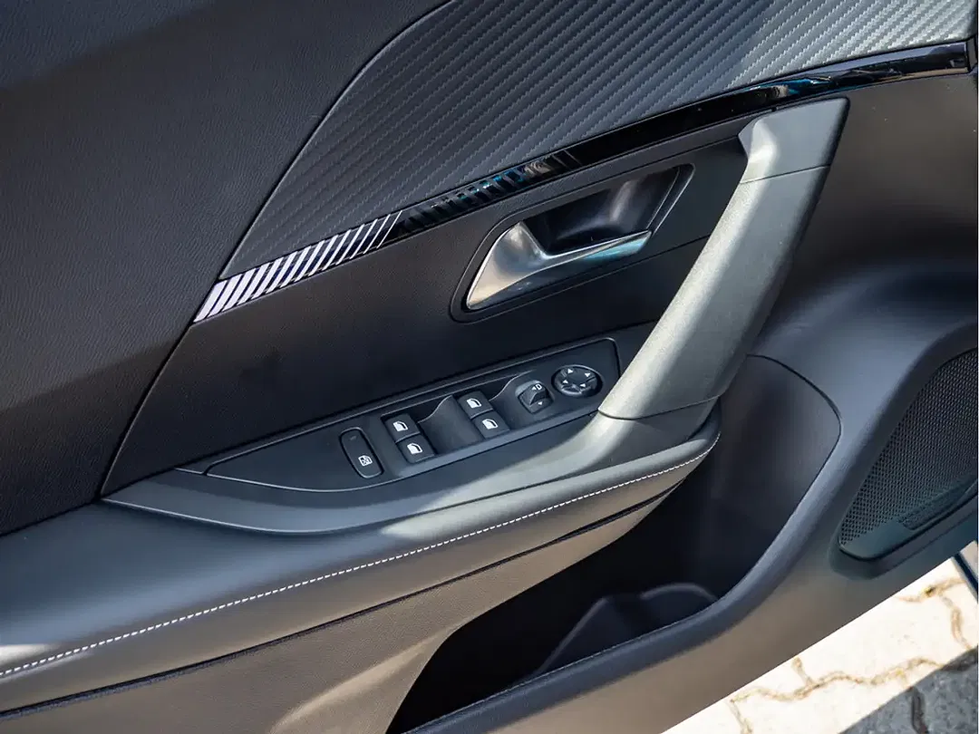 Peugeot 2008 110 Hybrid Allure - Thumbnail 14