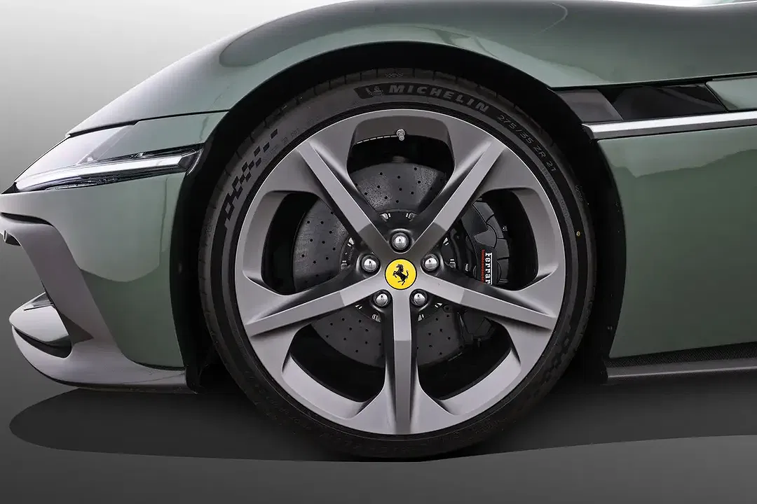 Ferrari 12 Cilindri - Thumbnail 13