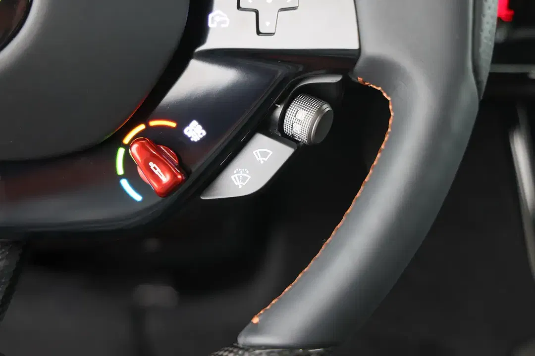 Ferrari 12 Cilindri - Thumbnail 9