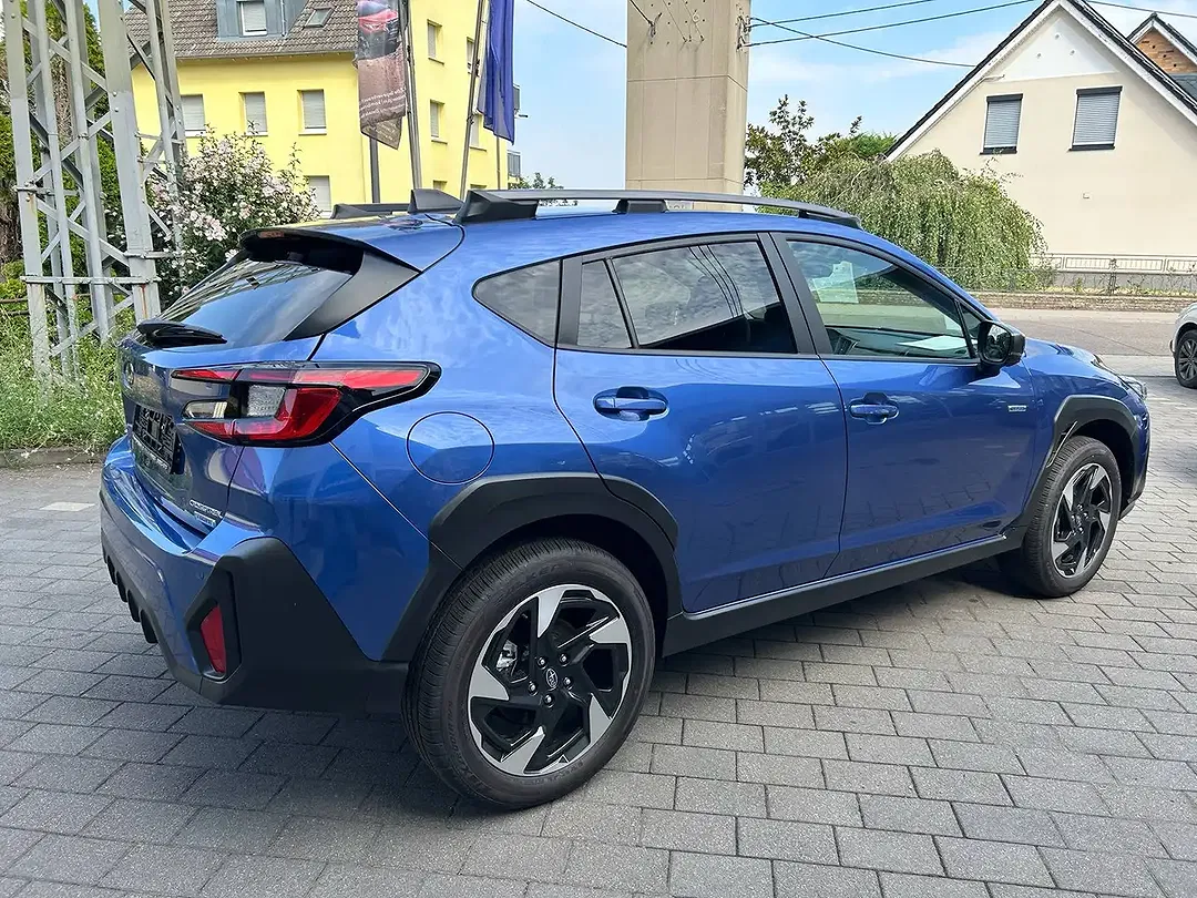 Subaru Crosstrek Active - Thumbnail 3