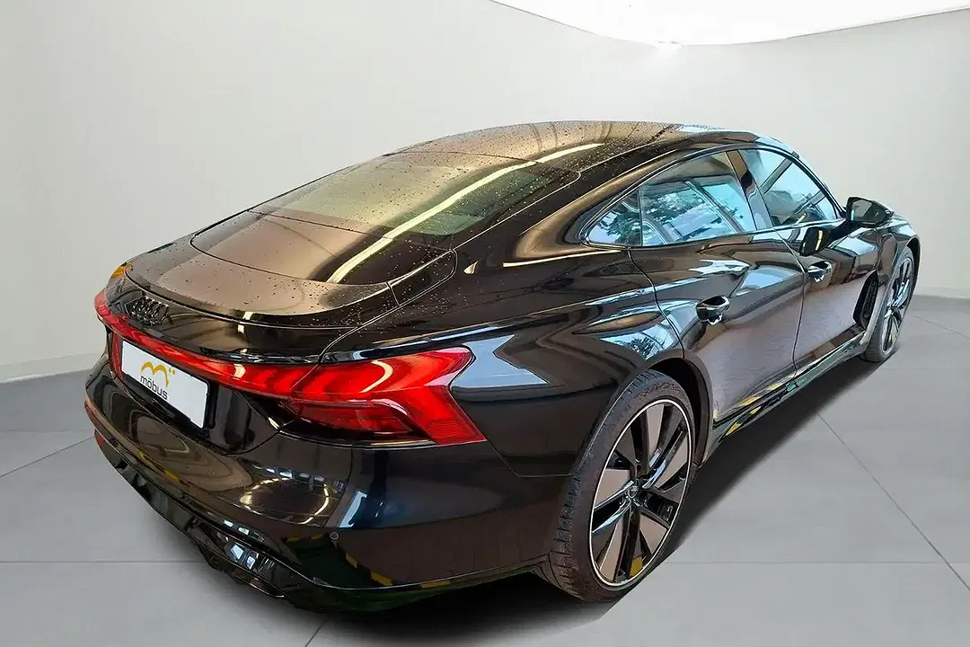 Audi RS e-tron GT Matrix LED - Thumbnail 3