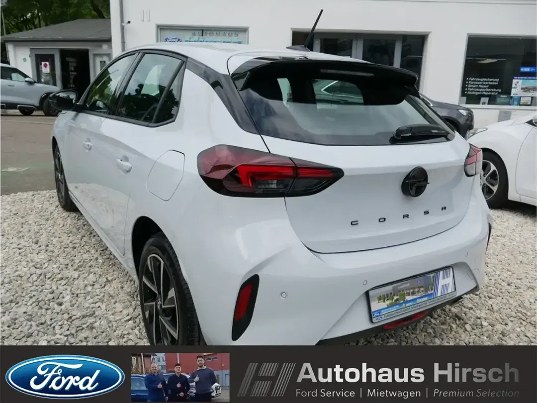 Opel Corsa GS - Thumbnail 4