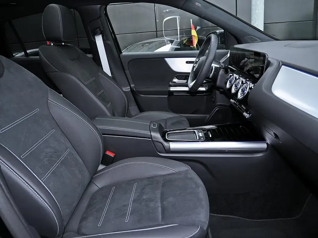 Mercedes-Benz GLA 200 AMG - Thumbnail 13
