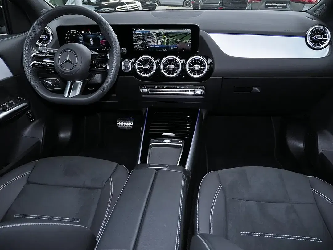 Mercedes-Benz GLA 200 AMG - Thumbnail 14