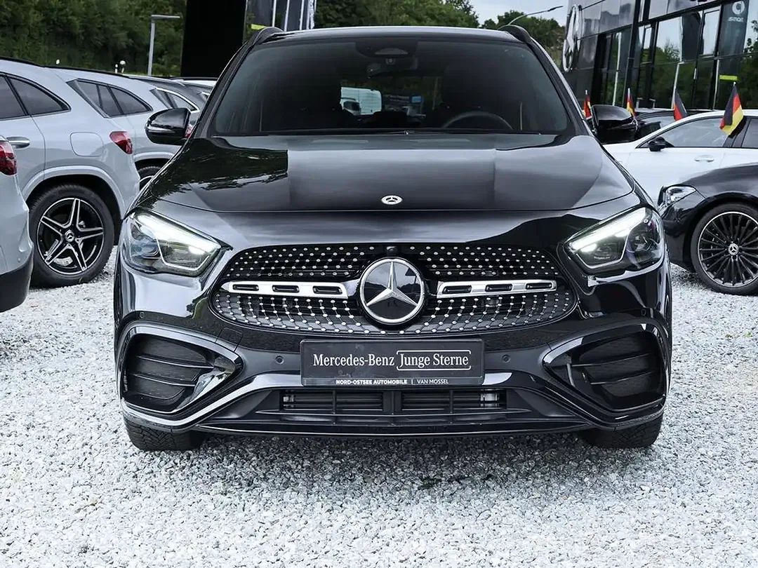 Mercedes-Benz GLA 200 AMG - Thumbnail 4