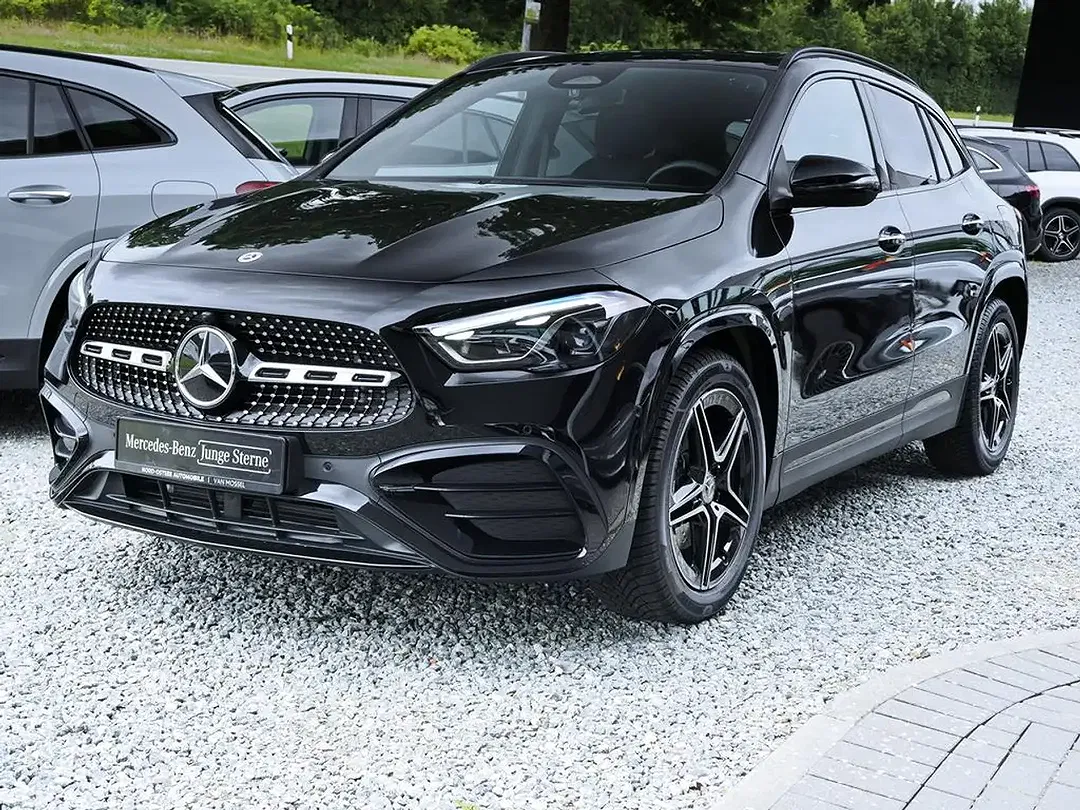 Mercedes-Benz GLA 200 AMG - Thumbnail 8