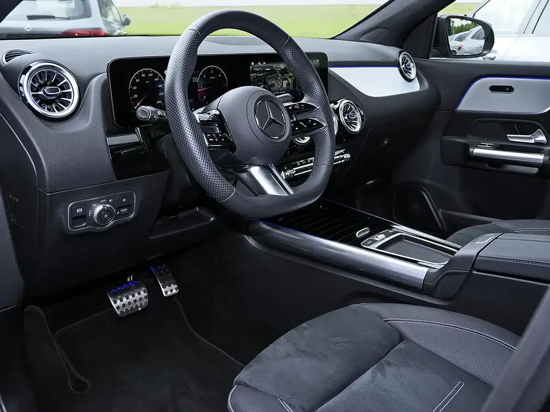 Mercedes-Benz GLA 200 AMG - Thumbnail 9