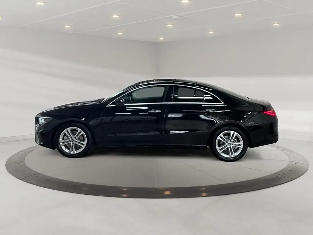 Mercedes-Benz CLA 180 MBUX Progressive - Thumbnail 4
