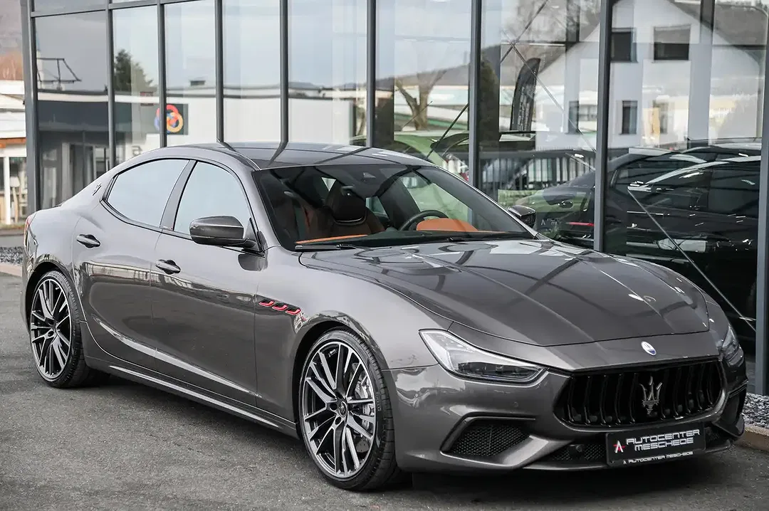 Maserati Ghibli 3.8 V8 Trofeo - Thumbnail 3