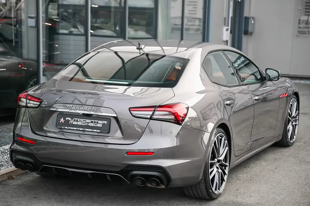 Maserati Ghibli 3.8 V8 Trofeo - Thumbnail 31