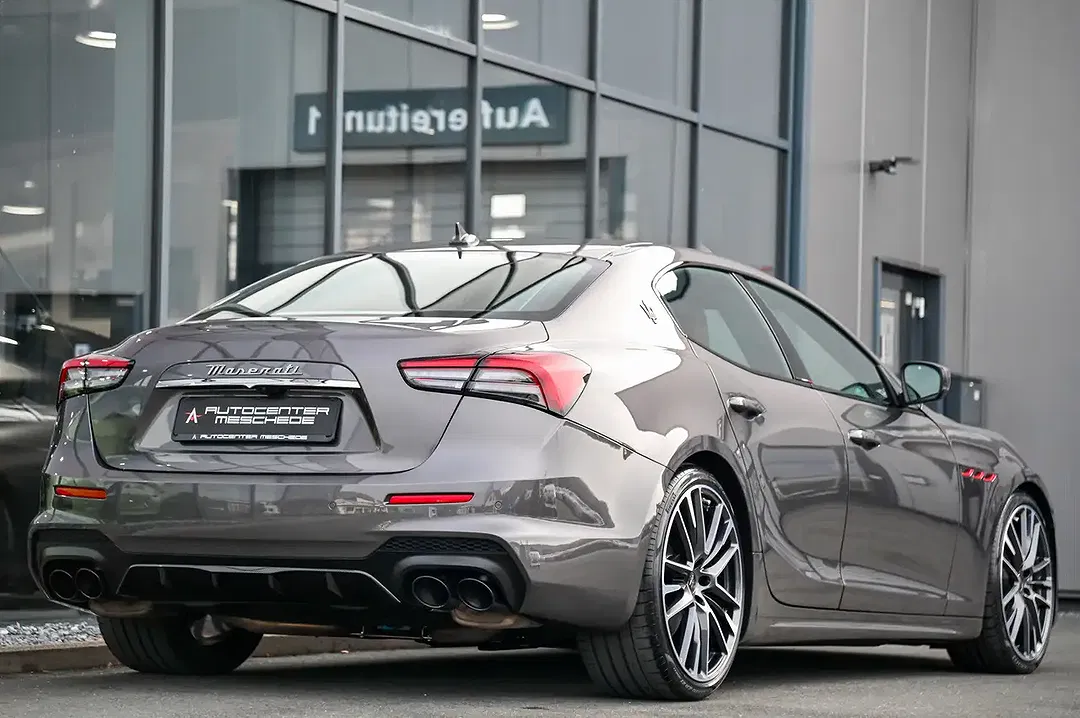 Maserati Ghibli 3.8 V8 Trofeo - Thumbnail 33