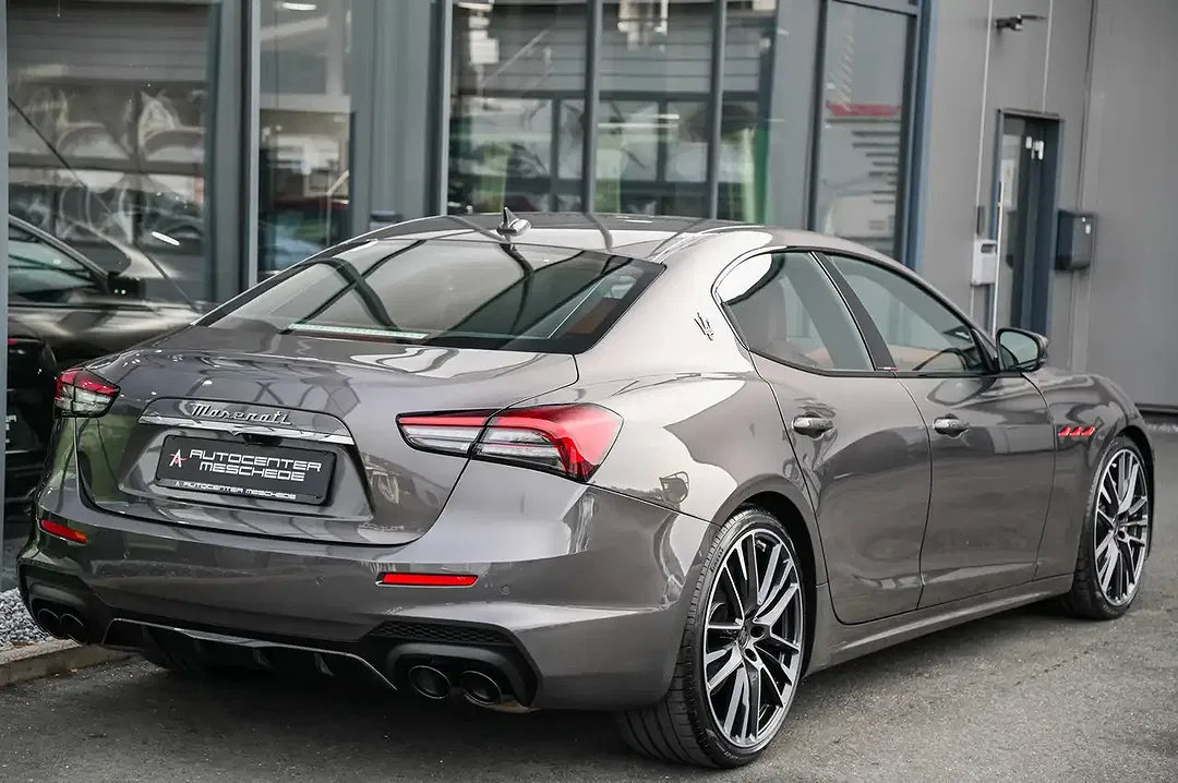 Maserati Ghibli 3.8 V8 Trofeo - Thumbnail 4