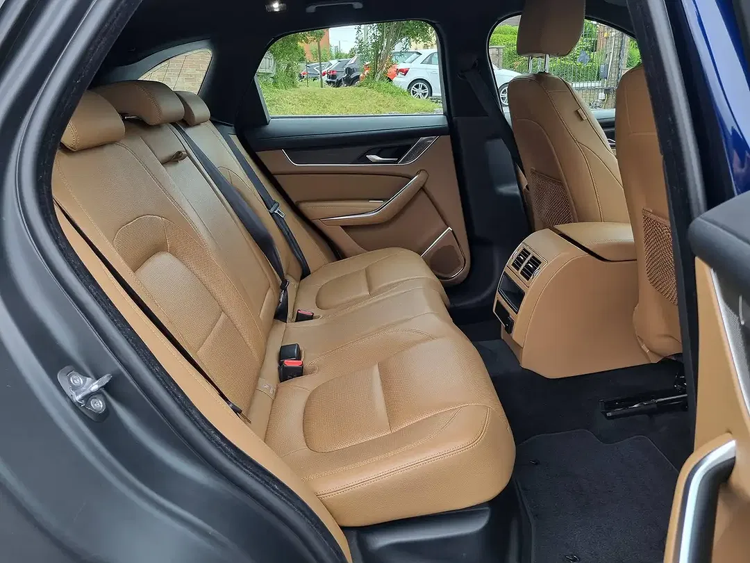 Jaguar F-Pace D165 2.0 MHEV 4x4 - Thumbnail 10