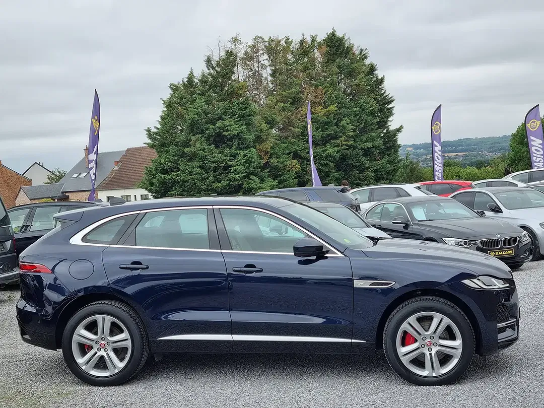 Jaguar F-Pace D165 2.0 MHEV 4x4 - Thumbnail 3
