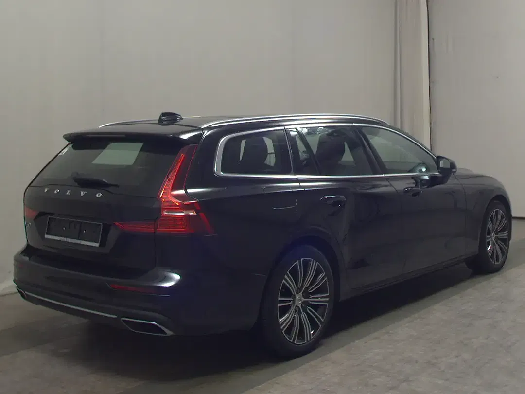 Volvo V60 T6 AWD Inscription - Thumbnail 3