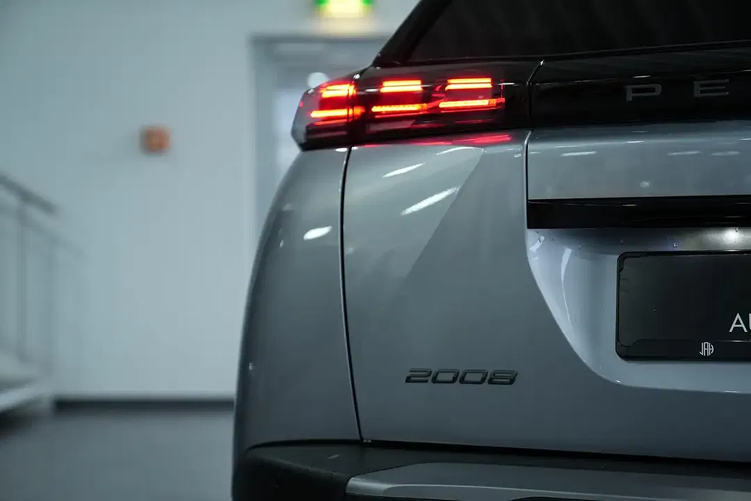 Peugeot 2008 Allure - Thumbnail 11