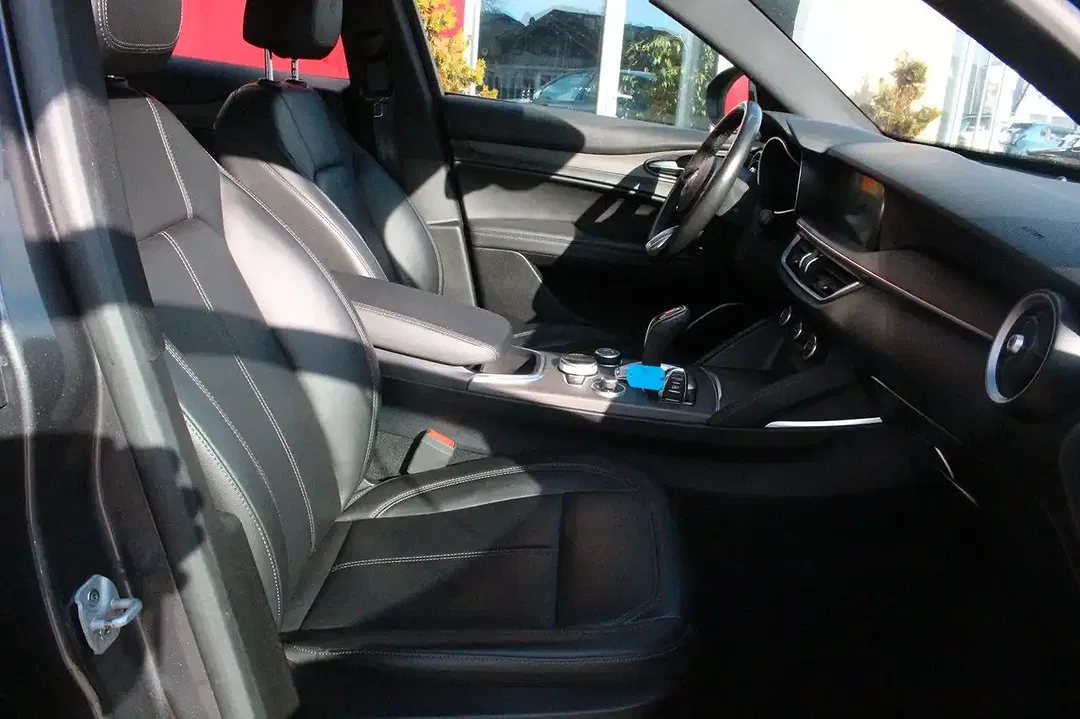 Alfa Romeo Stelvio Q4 Ti - foto 15