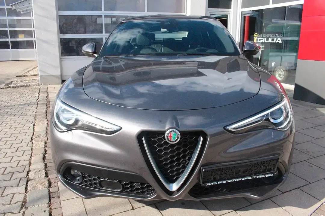 Alfa Romeo Stelvio Q4 Ti - Thumbnail 7
