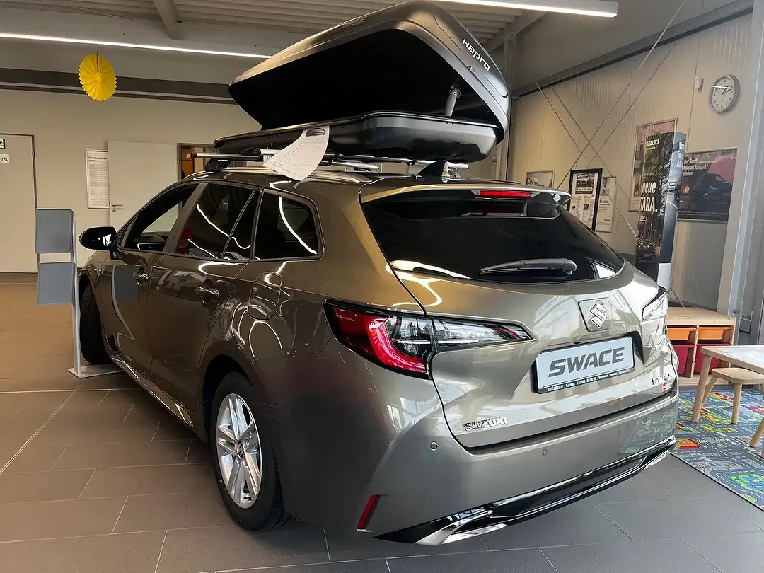 Suzuki Swace Hybrid 1.8 CVT Comfort+ - foto 2