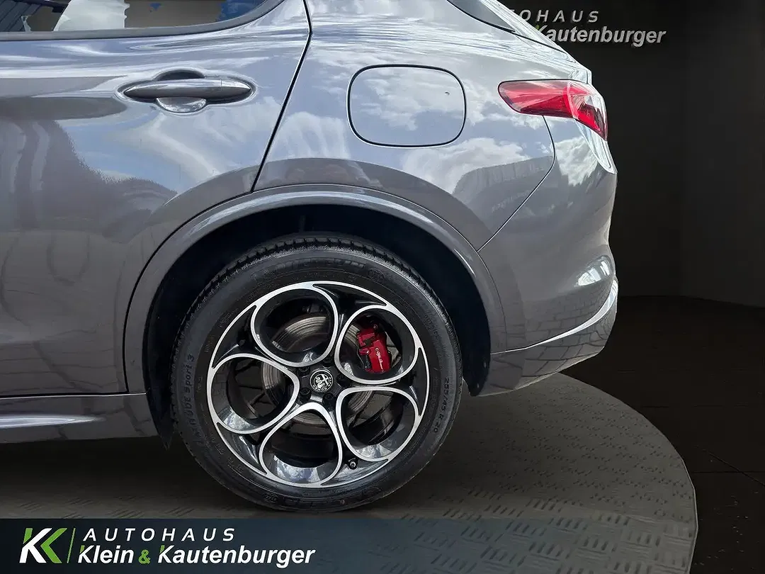 Alfa Romeo Stelvio 2.0 16V Turbo Q4 Ti - Thumbnail 10