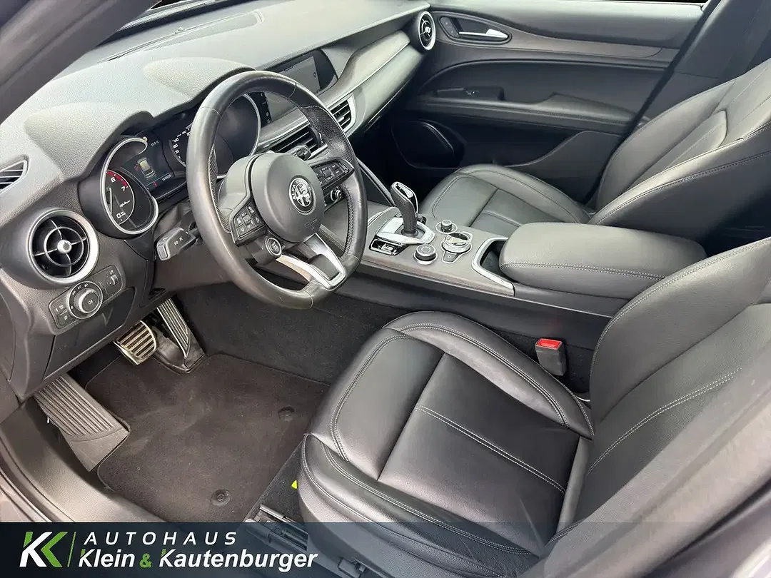 Alfa Romeo Stelvio 2.0 16V Turbo Q4 Ti - Thumbnail 11