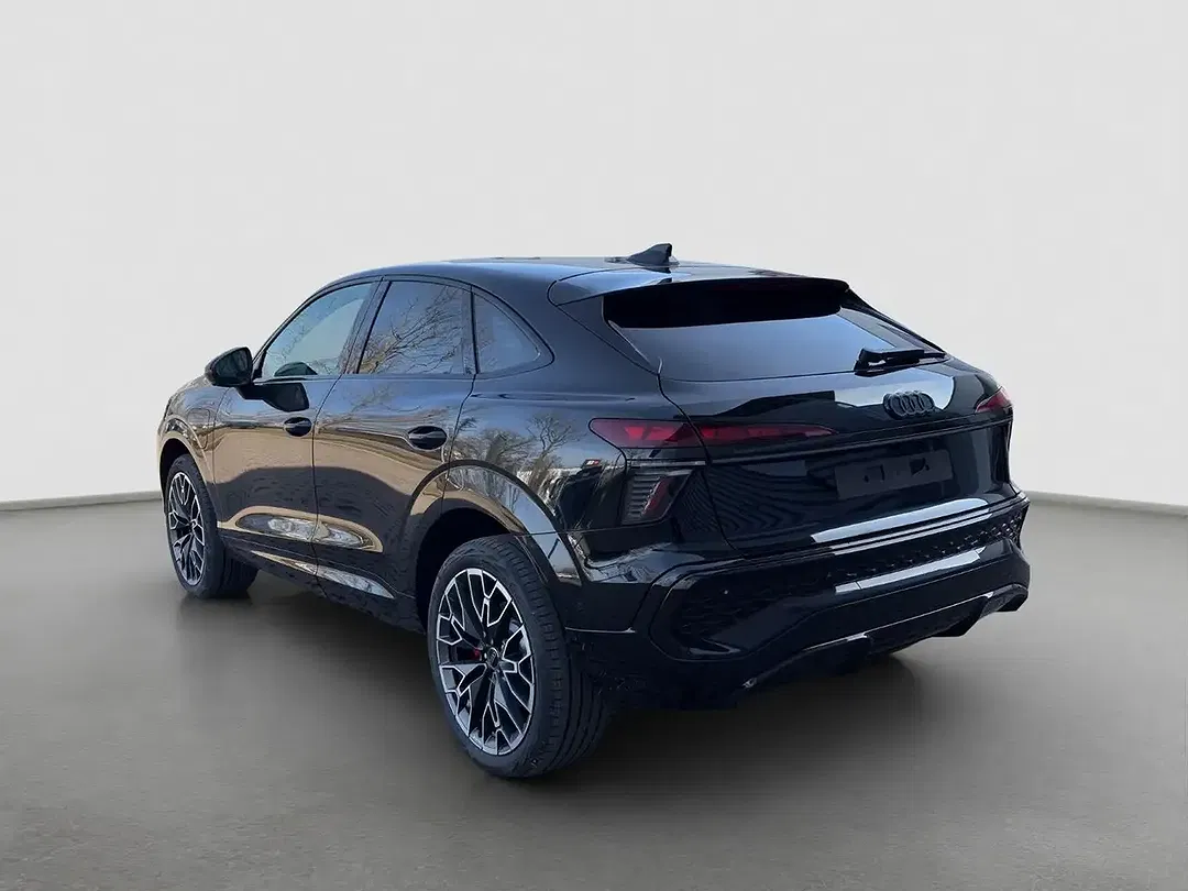 Audi Q3 S tronic - Thumbnail 4