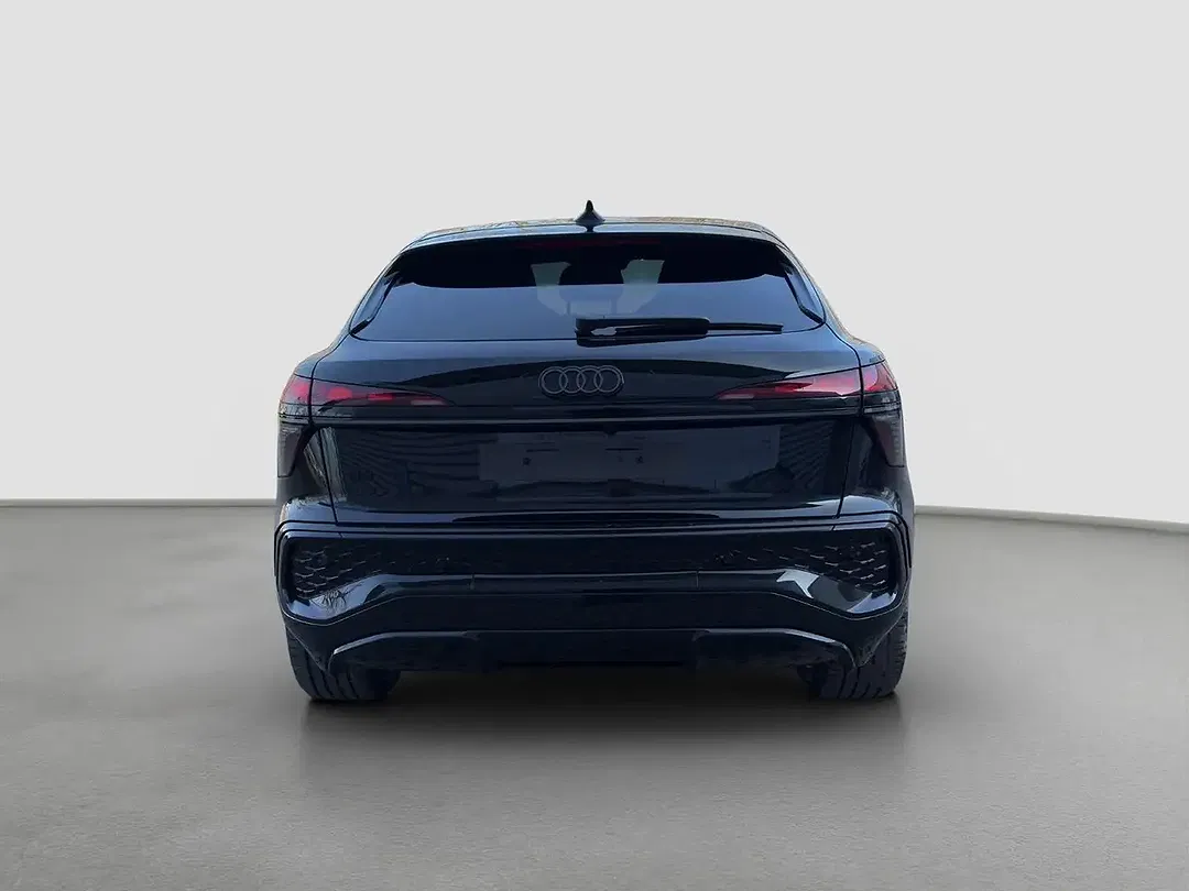 Audi Q3 S tronic - Thumbnail 5