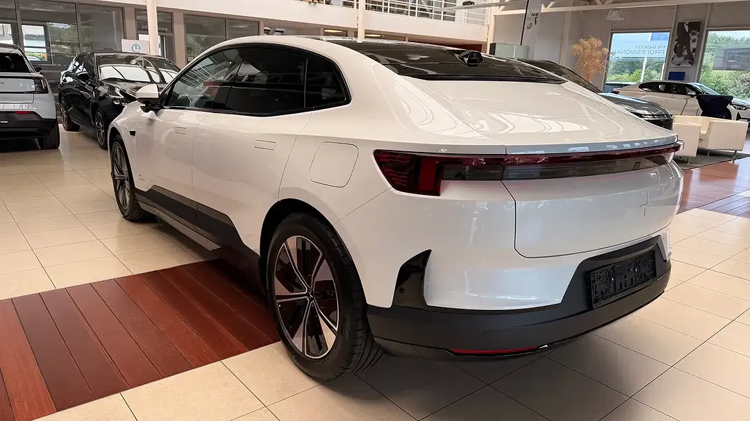 Polestar 4 100 kWh Long Range Dual Motor - Thumbnail 4