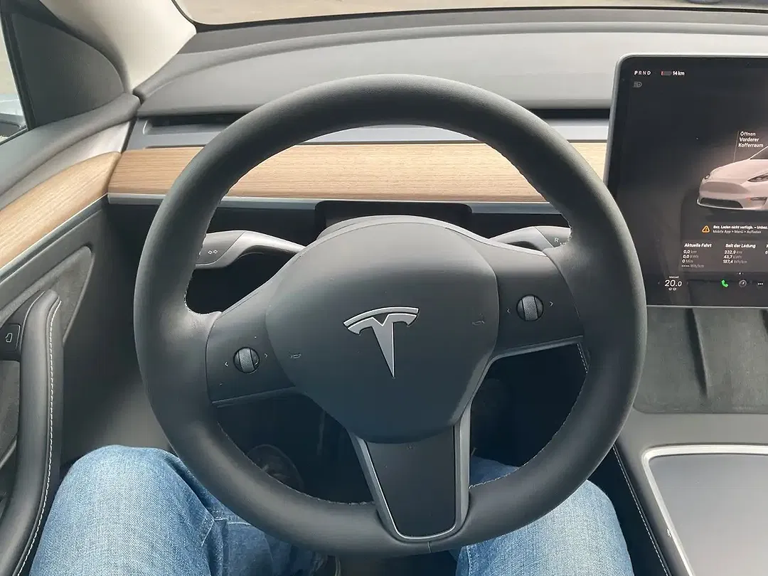 Tesla Model Y RWD - foto 15