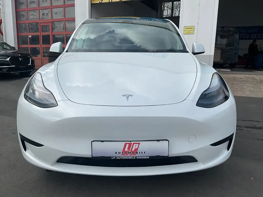 Tesla Model Y RWD - foto 2