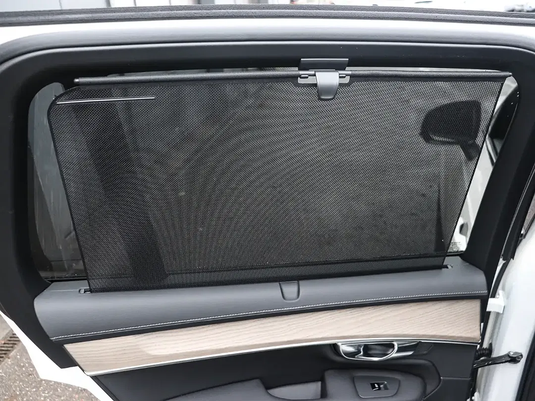 Volvo XC90 T8 PHEV Hybrid AWD Ultra Dark - Thumbnail 13