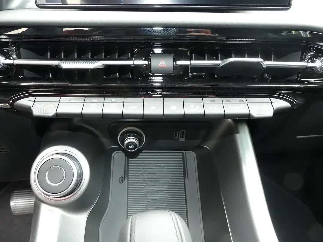 Alfa Romeo Tonale 1.6 VGT Sprint - Thumbnail 10