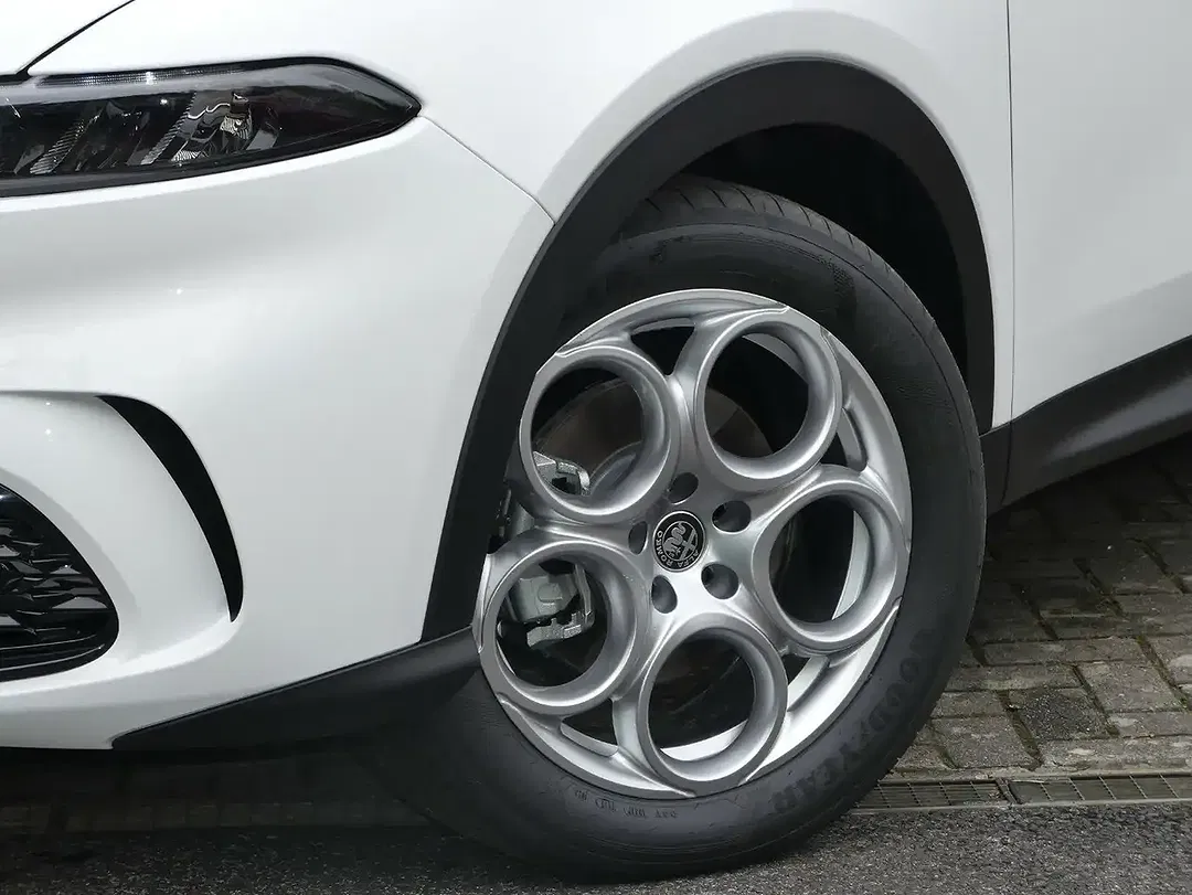 Alfa Romeo Tonale 1.6 VGT Sprint - Thumbnail 3