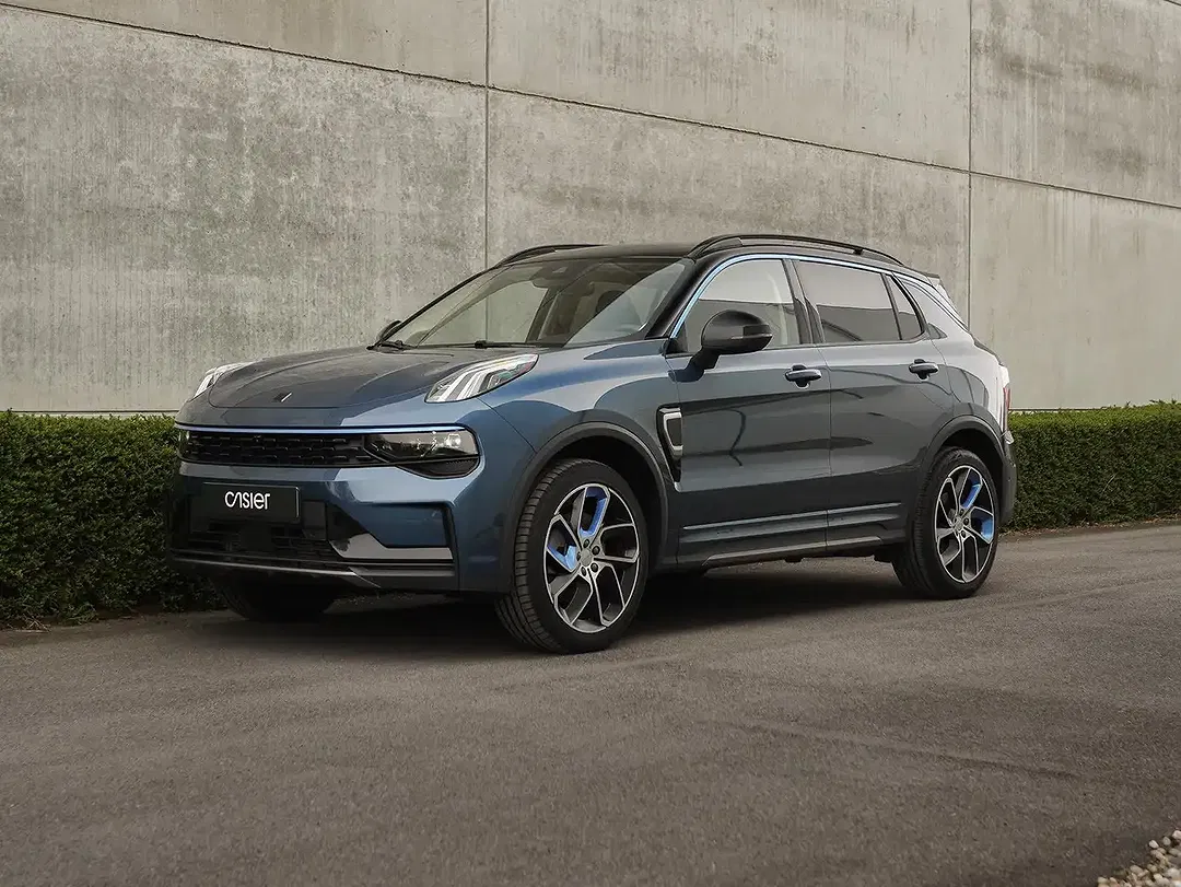Lynk & Co 01 - foto 1