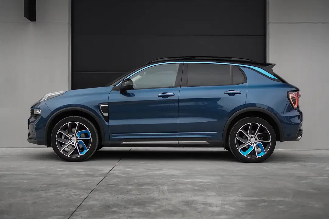 Lynk & Co 01 - Thumbnail 10