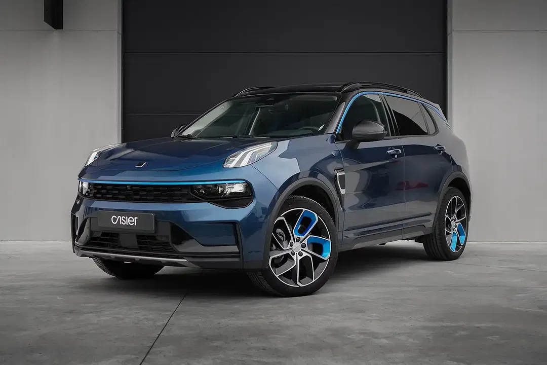 Lynk & Co 01 - Thumbnail 3